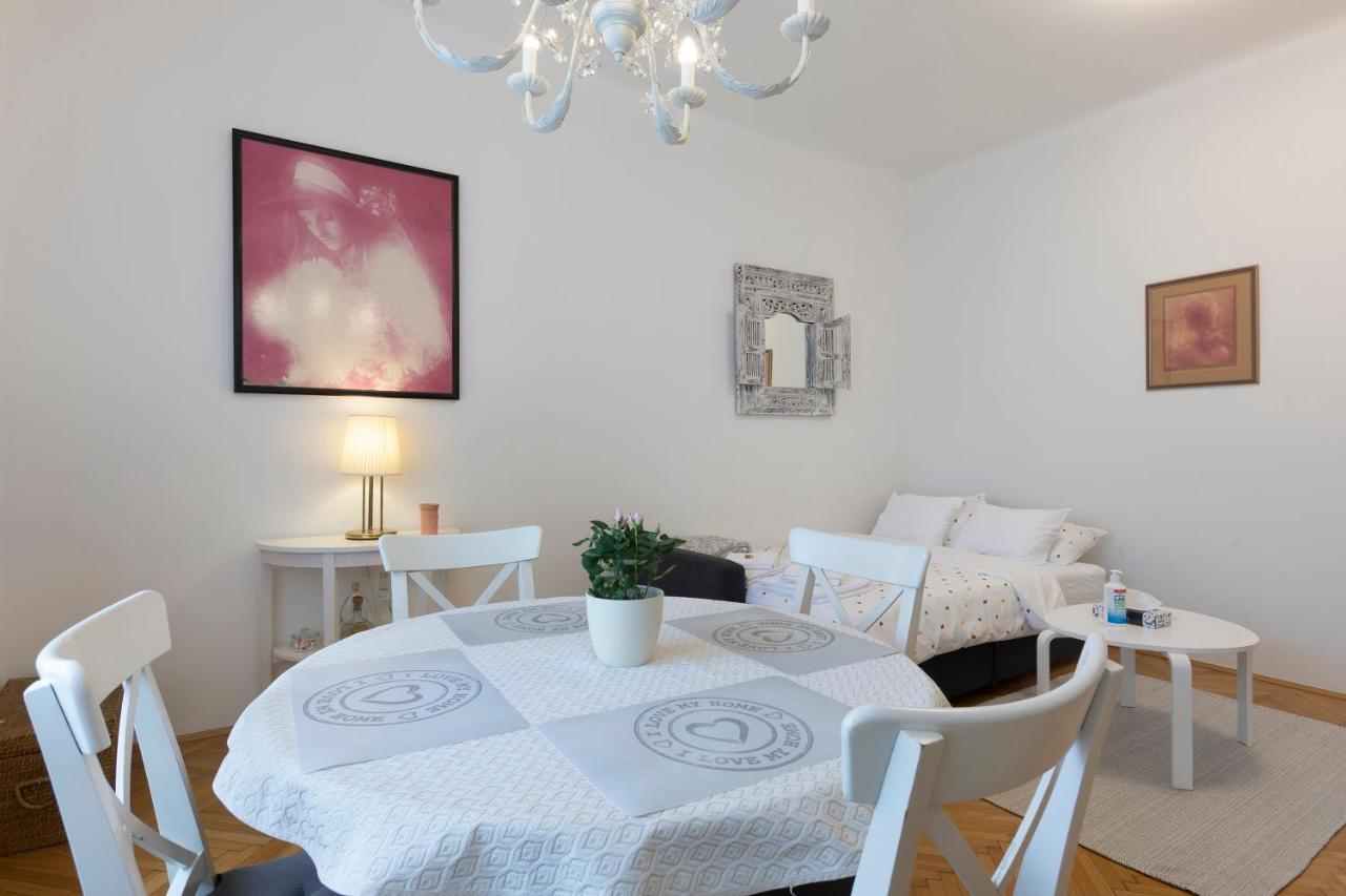 Vedrana-Near Centre And Free Garage, Electricity For Electric Cars Zagreb Exterior foto